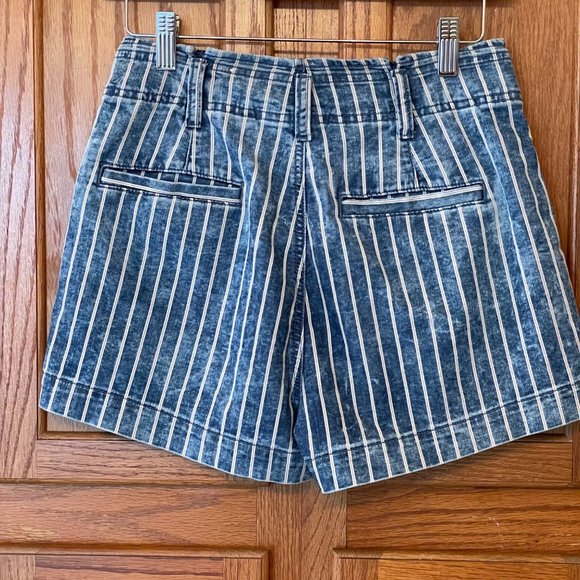 American Eagle Womens Size 2 Striped Denim Shorts Hi Rise Pockets Comfy Stretch - Picture 6 of 12